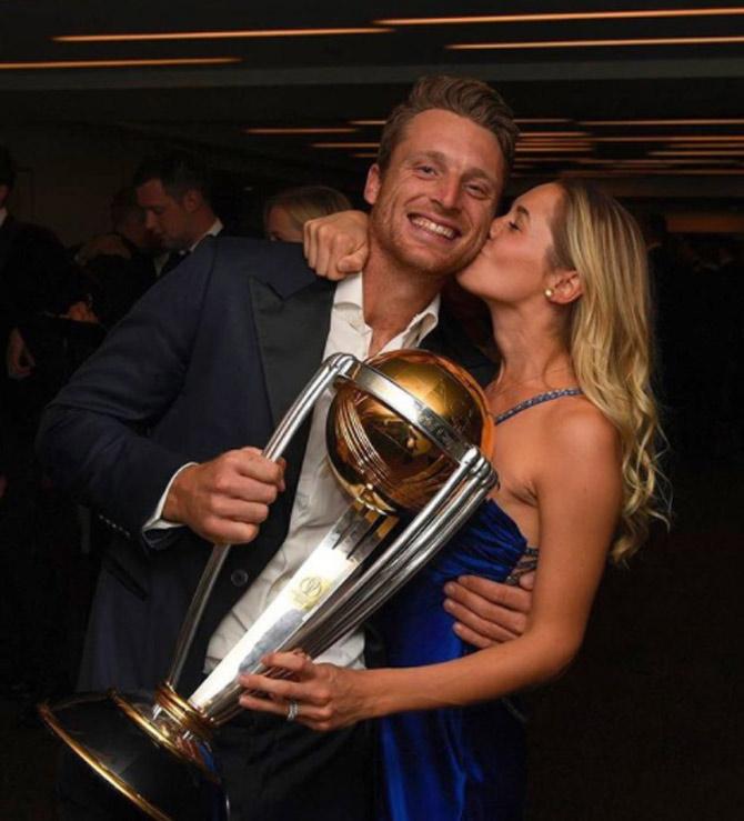 In September 2019, Jos Buttler shared a photo with the 2019 World Cup trophy and wife Louise and wrote, 