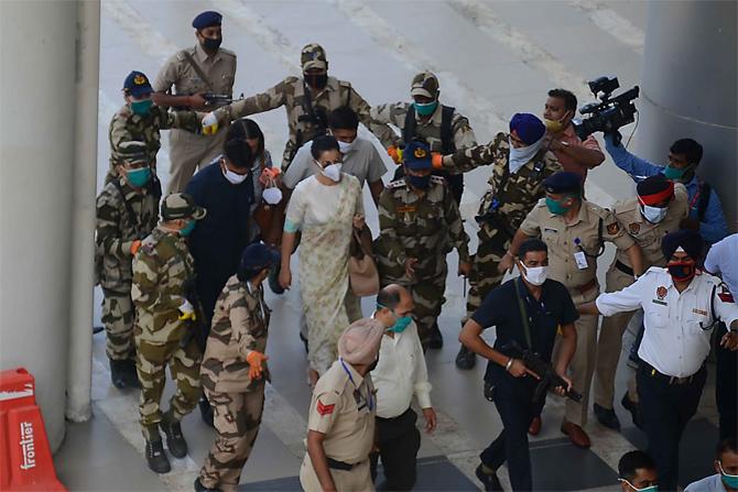 Ministry of Home Affairs (MHA) had granted 'Y' category security to Kangana. Under the 'Y' category security, one Personal Security Officer (PSO) in three shifts travels with the protectee in India while five security personnel provide security at home. A total of eight commandos will provide round the clock security to Ranaut.