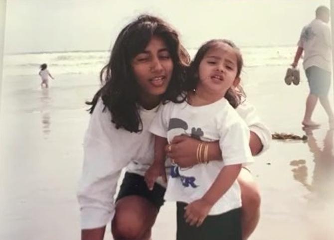 The actress is extremely close to her family, and she is often seen taking mini vacations with them, or attending family functions and events with her parents.
In picture: Akansha shared a video on Mother's Day. In the video, she shared how close she is to her mum, and how she has turned out to be just like her. 