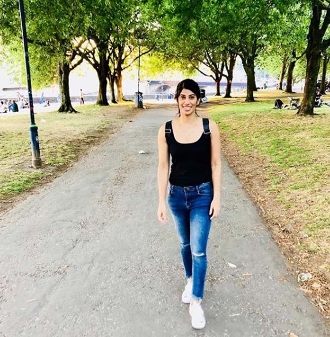 Joshna Chinappa comes from a squash playing family. Her great granduncle  K.M. Cariappa (first commander-in-chief of Indian Army of Independent India), grandfather and her father were all squash players.