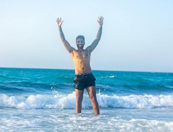 Batsman Suryakumar Yadav recently turned 30 on September 14 and was given a grand celebration by Mumbai Indians.