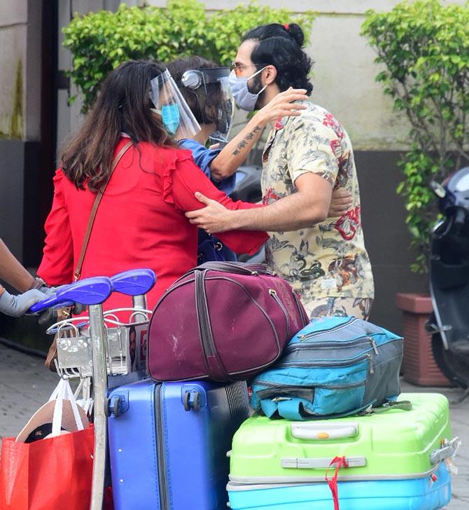 On the work front, Varun Dhawan is currently awaiting the release on David Dhawan's Coolie No. 1, which was supposed to release on May 1, 2020, but got postponed due to the COVID-19 pandemic. The film also stars Sara Ali Khan.