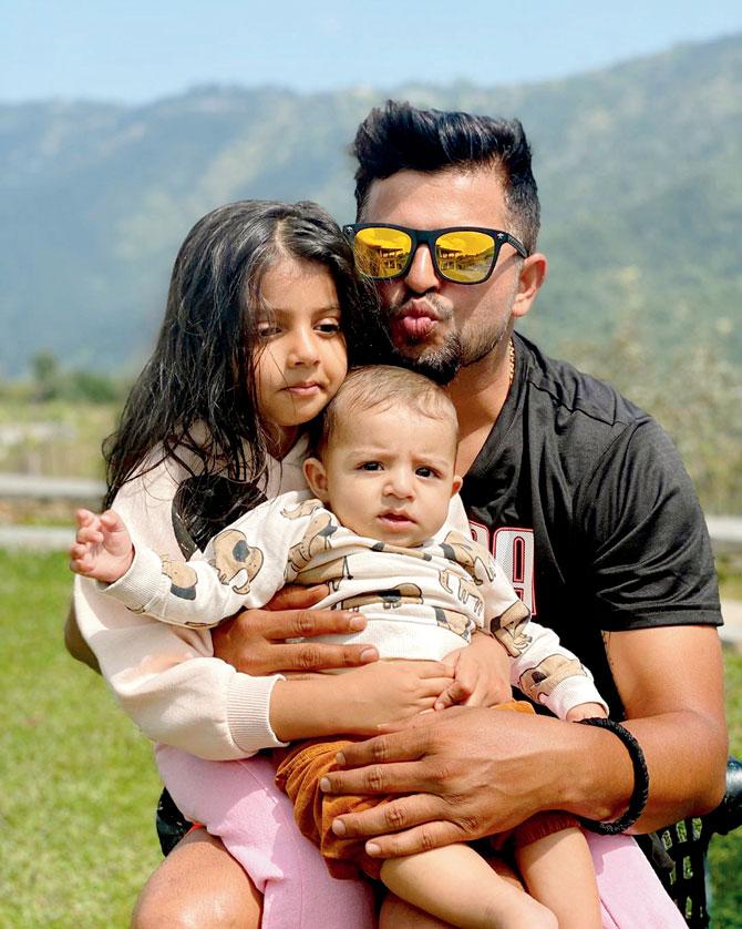 Former cricketer Suresh Raina shared a candid photo with his daughter Gracia and his son Rio and wrote: 