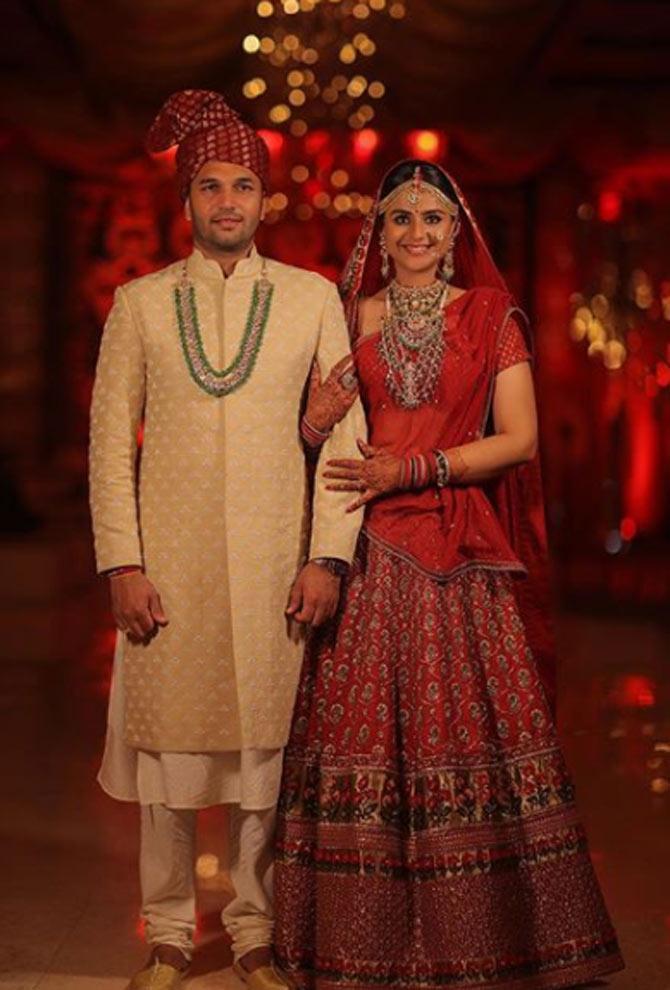 In August 2020, Prachi Tehlan married Delhi-based businessman Rohit Saroha in Delhi and shared a glimpse of their wedding celebrations.