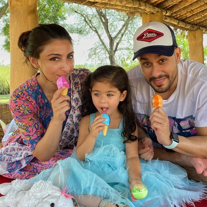 She comes from a family of heavyweights: Her father, the late cricketer Mansoor Ali Khan Pataudi; her mother, veteran actress Sharmila Tagore; her brother, actor Saif Ali Khan; and Kareena Kapoor Khan is her sister-in-law. However, actress and former banker Soha Ali Khan, despite her lineage has striven for as 