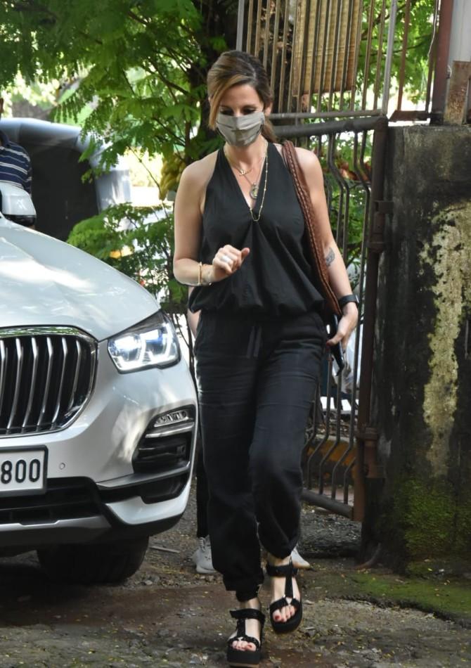 Sussanne married Hrithik Roshan in a private ceremony on December 20, 2000. The couple has two sons, Hrehaan (born in 2006) and Hridhaan (born in 2008). They separated in December 2013 and their divorce was finalised in November 2014.
