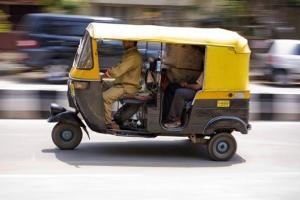 Mumbai: 43-year-old man tries to kill wife with paver block, arrested