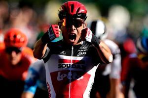 Tour de France: Caleb Ewan wins Stage Three