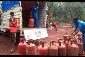 Matheran residents want tempos carrying LPG cylinders to continue