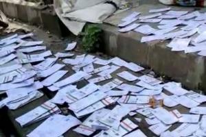 Mumbai: Sackful of bills, Aadhaar cards in garbage bin stumps officials