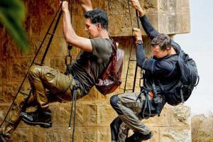 Akshay Kumar and Bear Grylls