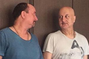 Anupam wishes brother Raju: May God give everybody a brother like you
