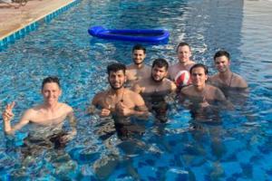 Arjun Tendulkar spotted chilling with MI players in Dubai, fans curious