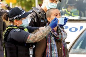 'Melbourne needs lockdown extension to avoid third wave of COVID-19'