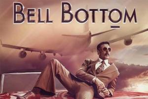 Team Bellbottom gifts Akshay Kumar a bell bottom on his birthday