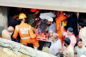 Death toll rises to 39 with the recovery of 14 more bodies overnight