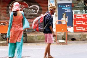 Mumbai: BMC readmits COVID-19 patient found roaming in Mulund