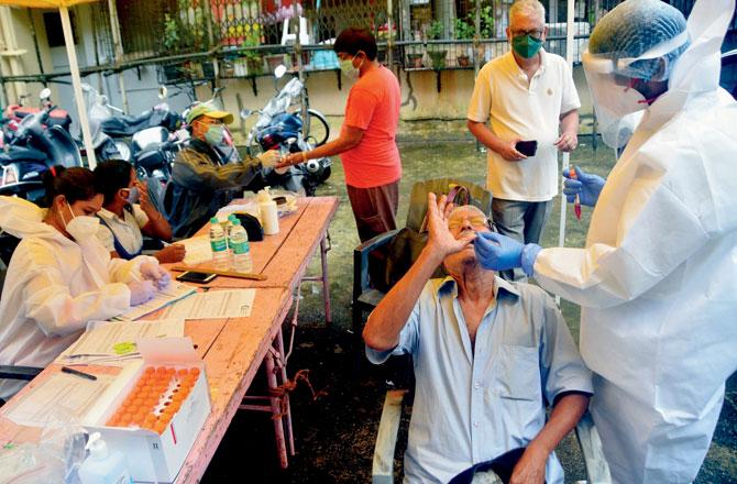 BMC health workers test Kurla East residents for COVID-19