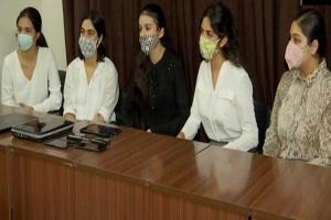 School girls encourage people donate gadgets to help needy students