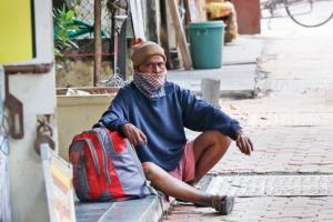 82-year-old COVID-19 positive patient found roaming around in Mulund