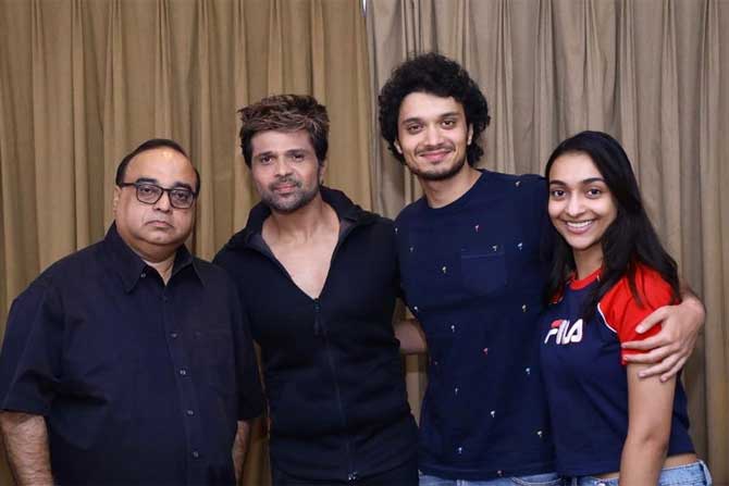 Rajkumar Santoshi, Himesh Reshammiya, Amrin Qureshi & Namashi Chakraborty 