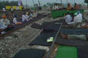 Railways cancel several trains in view of 'rail roko' agitation
