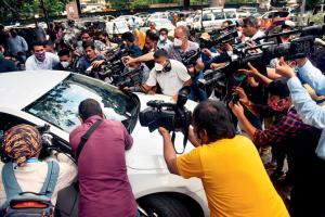 Chased by TV news crews, Rhea Chakraborty goes to police again