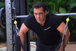 Salman Khan works out at his farmhouse, gives a glimpse of his gym