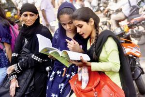 Mumbai: Final year students panic over new MCQ examination format