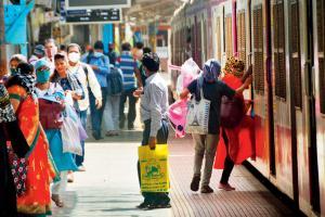 COVID-19 in Mumbai: Private bank employees can now use local trains