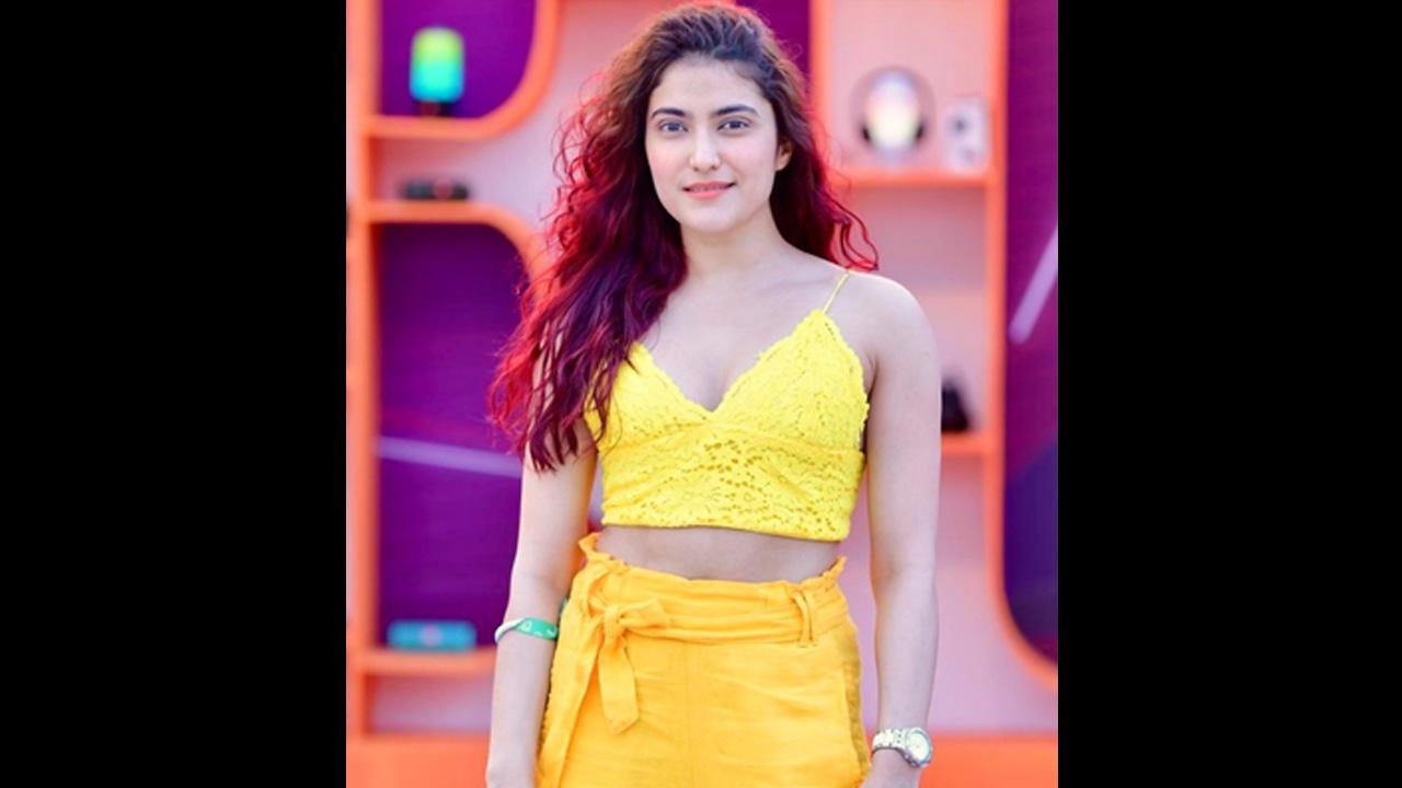 Aanchal Bajwa wins 2 Golds at BW Applause Awards 2021