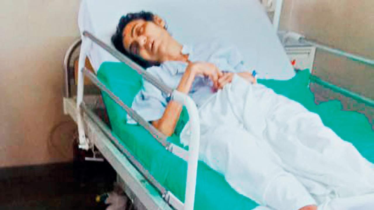 Mumbai: 79-year-old woman locks herself inside room after brother dies