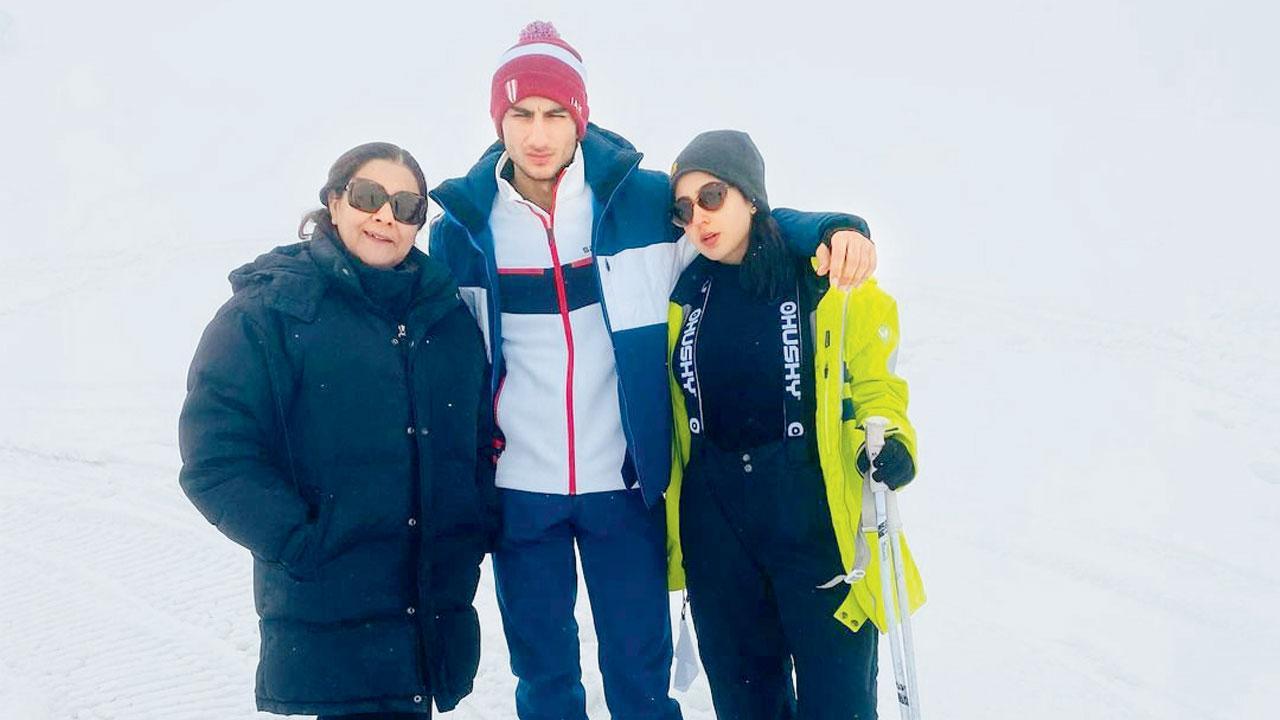 In the Valley! Sara Ali Khan's Gulmarg Diaries with brother Ibrahim and mother Amrita Singh