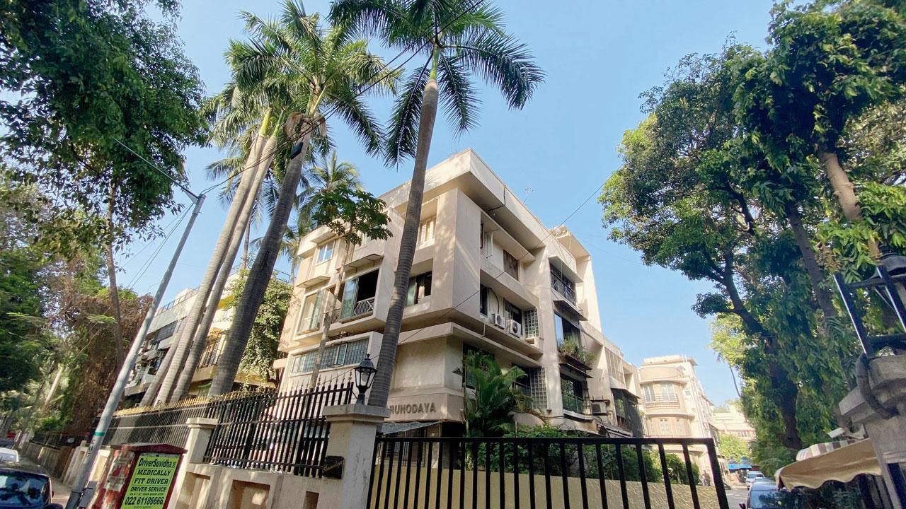 Mumbai: Vile Parle resident gets eviction notice after fiancee tests COVID positive