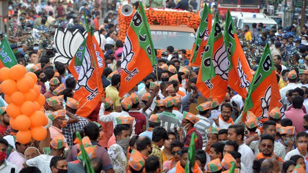 West Bengal, other poll-bound states see COVID-19 cases zoom amid electioneering