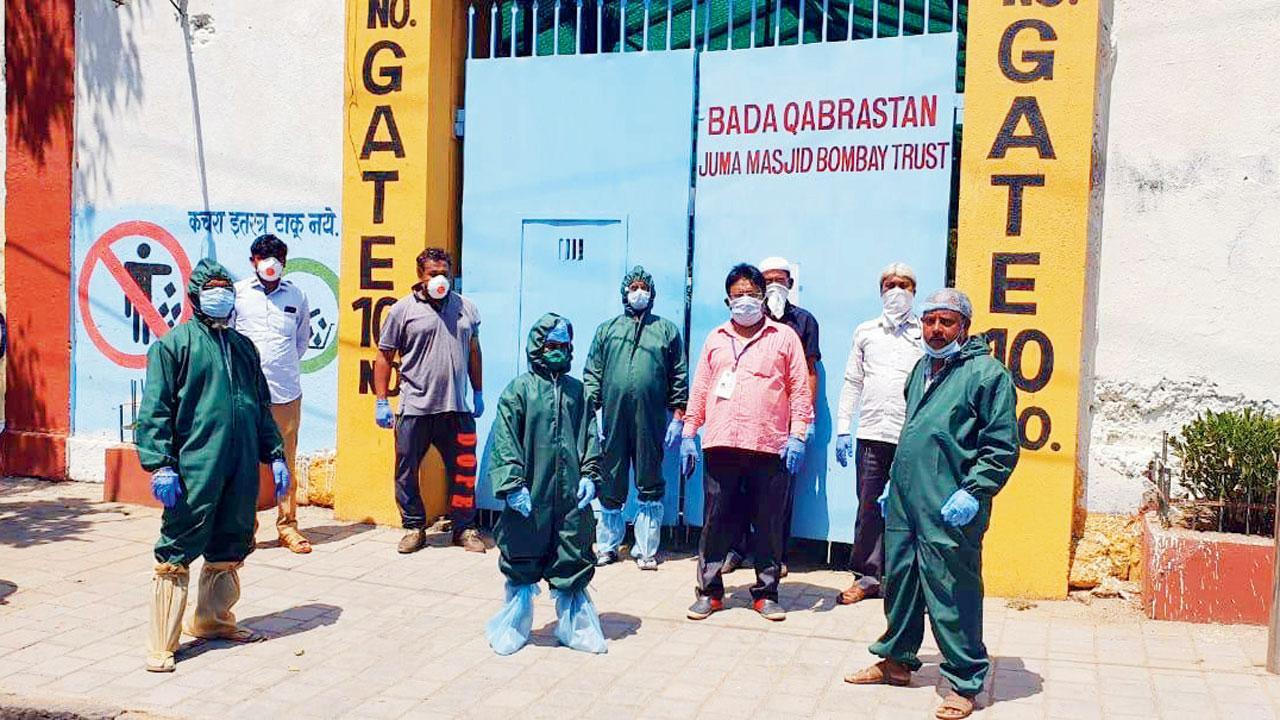 Mumbai: Bada Qabristan resumes COVID-19 task force team