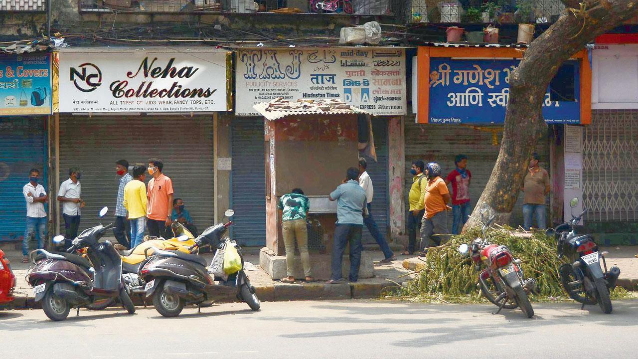 Mumbai: BMC allows home delivery of alcohol amid spike in COVID-19 cases