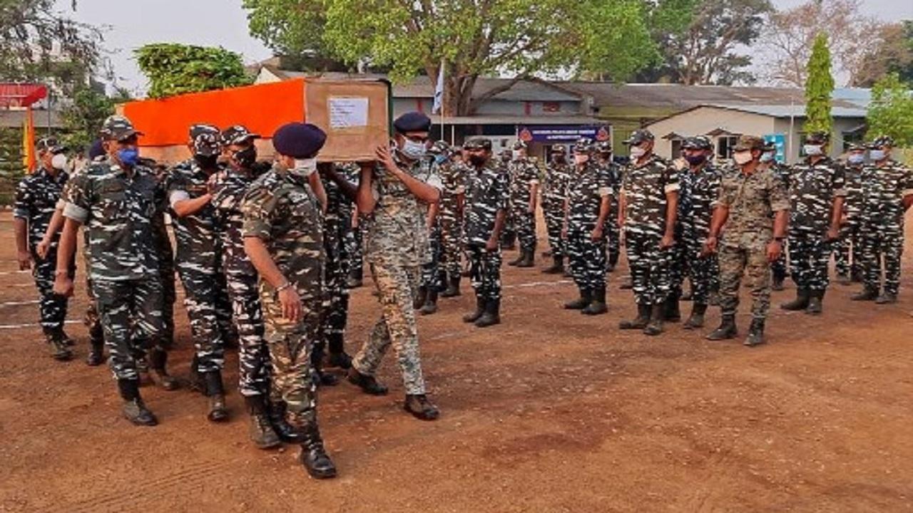 Chhattisgarh: Maoists were armed with LMG; looted weapons of security personnel