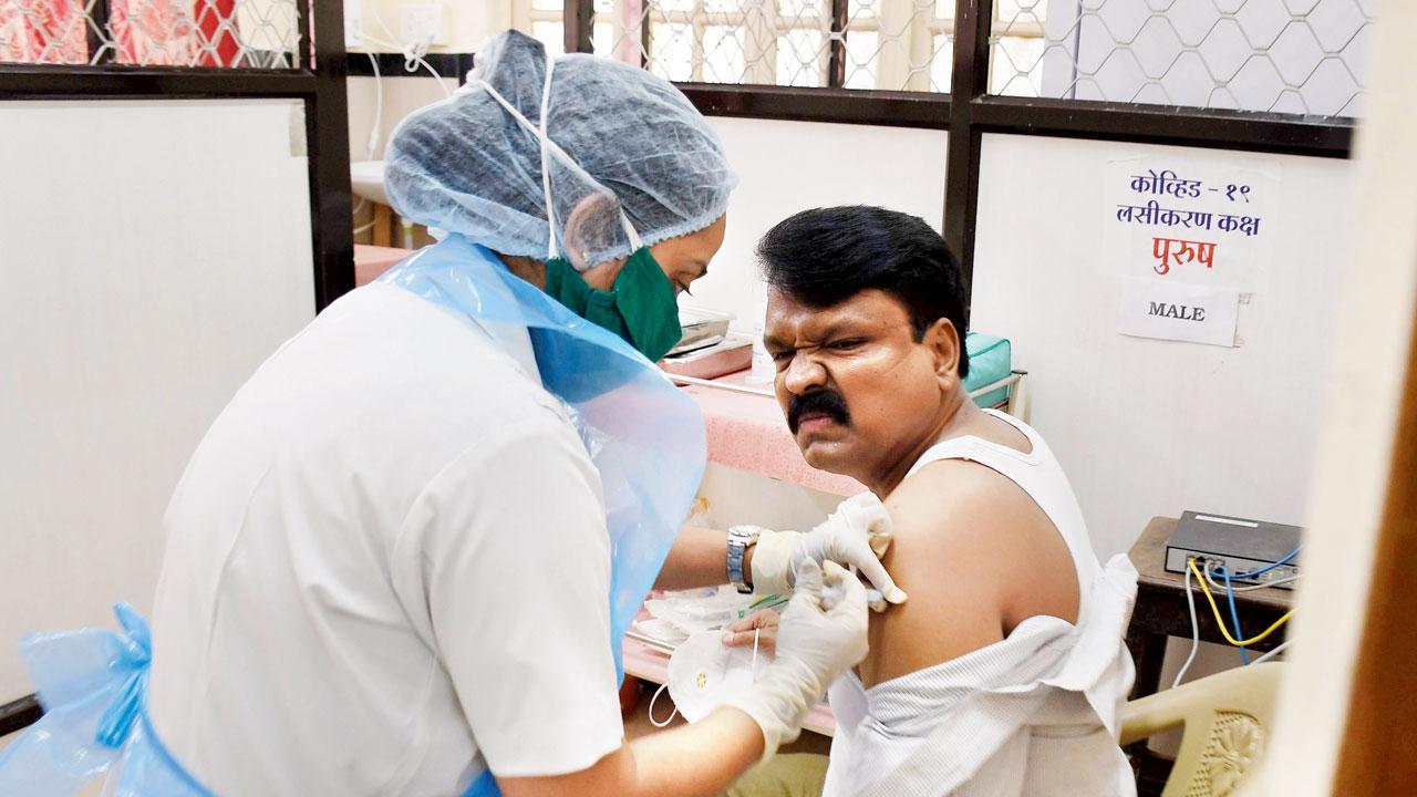 Mumbai: COVID-19 vaccination centres face shortage as Covaxin demand surges