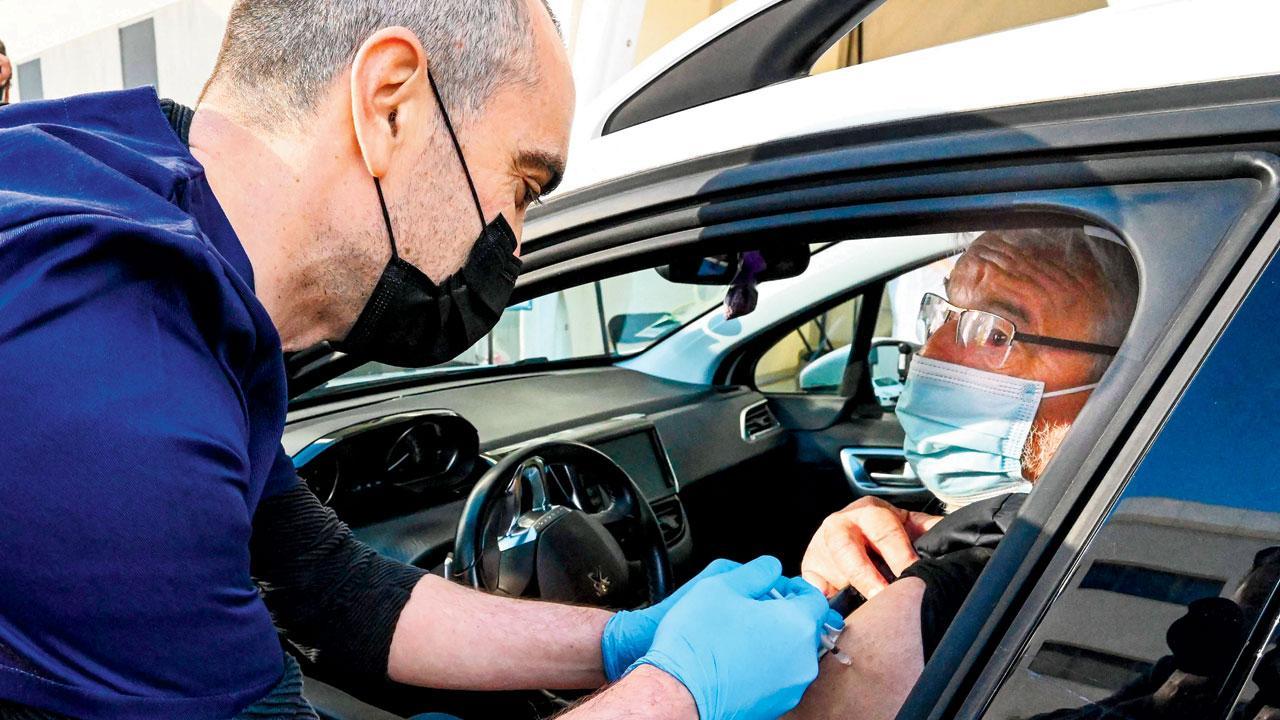 Confusion, complacency are pushing up COVID-19 cases: WHO