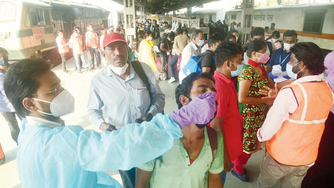 COVID-19: Maharashtra reports 63,294 new cases; Mumbai saw nearly 10,000 cases again