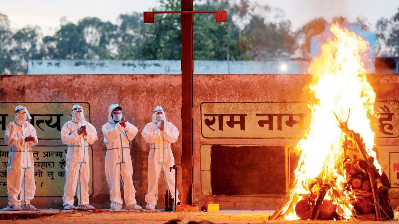 COVID-19 in India: Cases dip, but deaths still rising