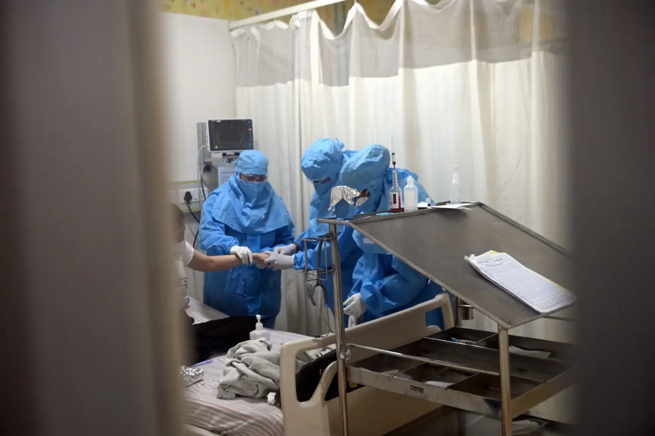 SRCC Children's Hospital in Mahalakshmi has a total of 16 beds - six in ICU and 10 in the kid's isolation ward. A parent or guardian is allowed to stay with the child in isolation as long as they wear the PPE gear for safety.