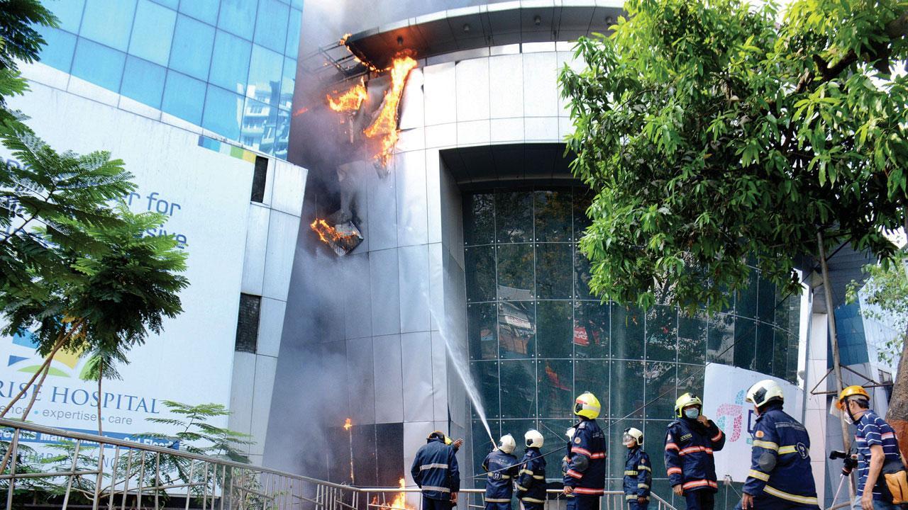 Bhandup mall fire: Demand for action against Praveen Pardeshi, Iqbal Singh Chahal