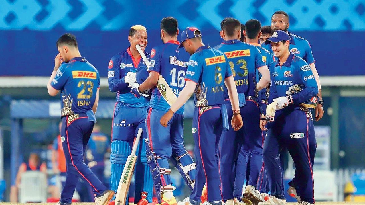 IPL 2021: 'Mumbai Indians lost due to dew,' claims Jayant Yadav
