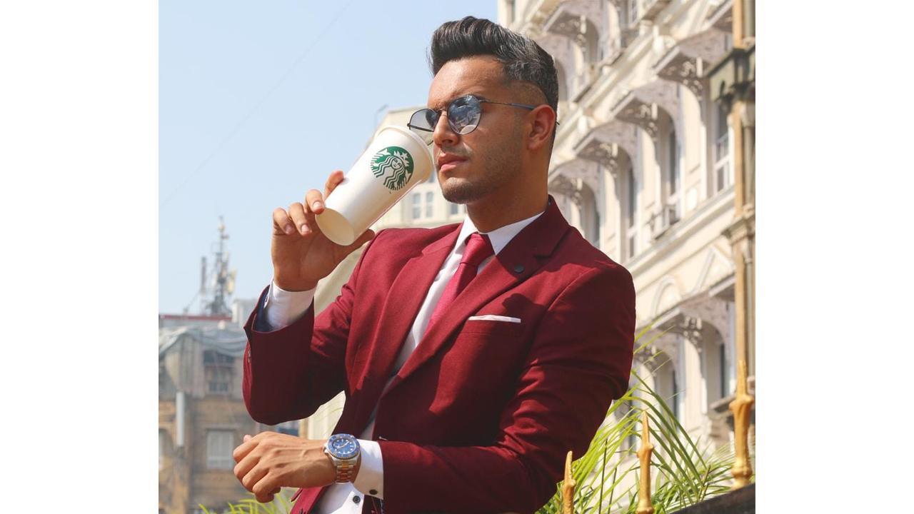 Lakshay Narula Bagged India's Most Stylish Emcee Of The Year 2021