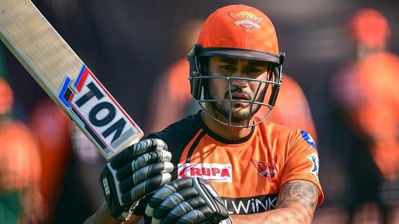 IPL 2021: David Warner blames 'selectors' for making 'harsh call' of dropping Manish Pandey