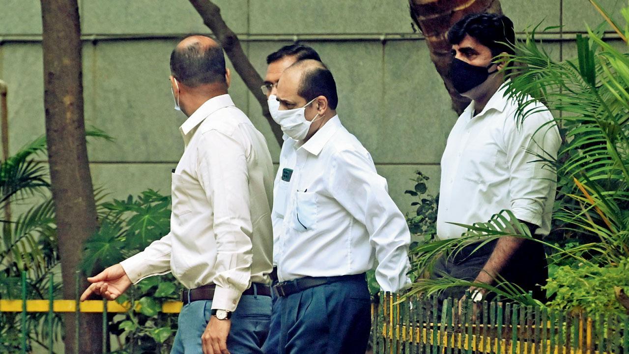 Mumbai: Sachin Waze's NIA custody extended till April 7