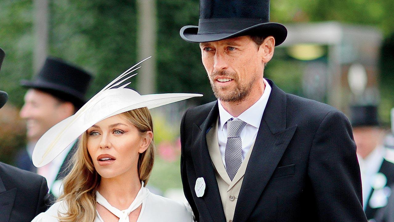 When Peter Crouch lied to Abbey about work to go boozing