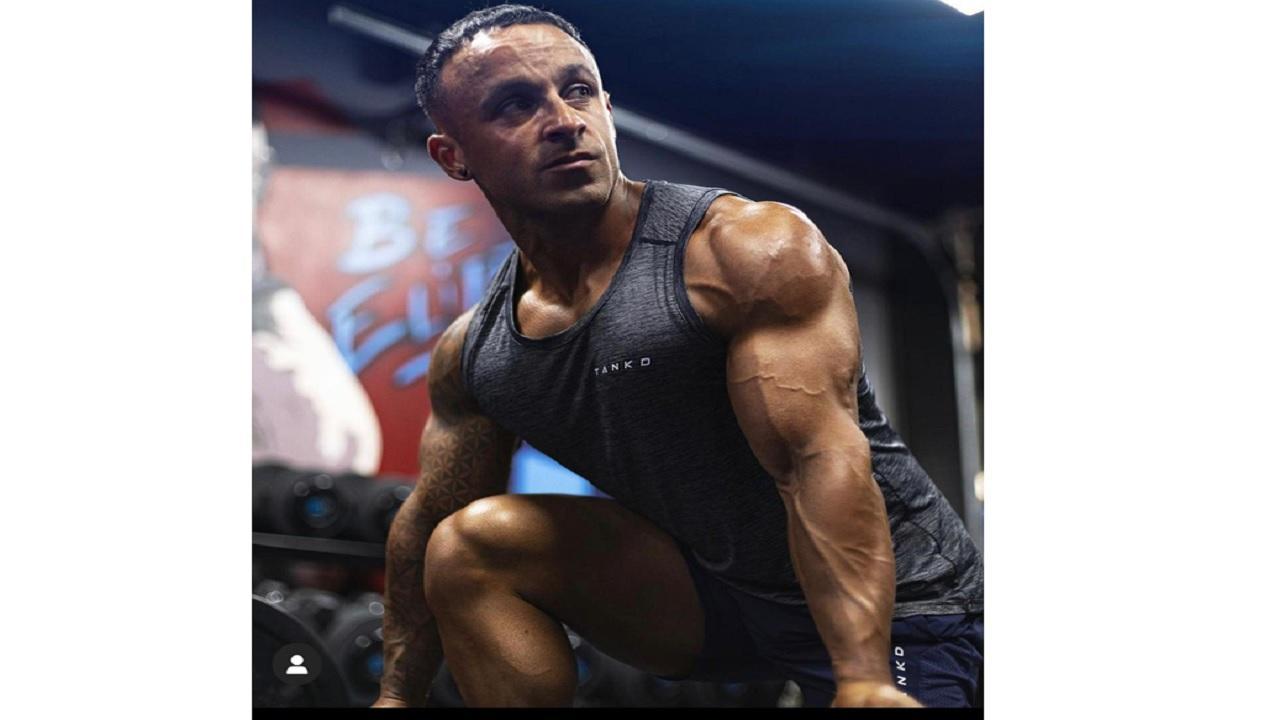 Taking over the online fitness industry like a true blue professional and trainer is Shane Pace